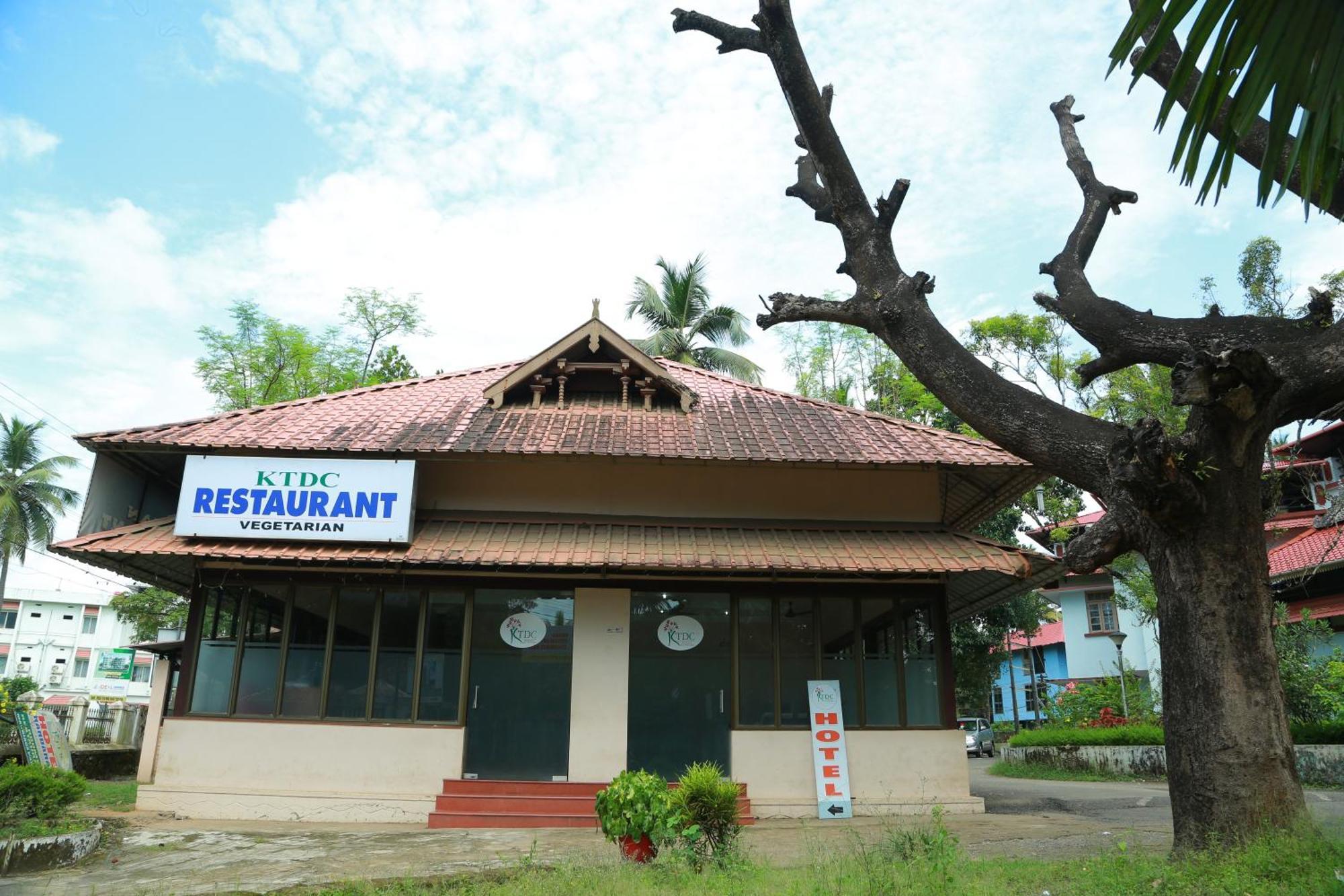 Hotel Nandanam Guruvāyūr Zewnętrze zdjęcie